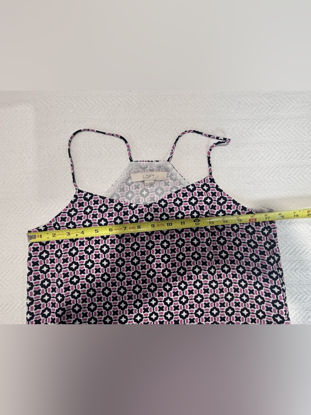 🩷LOFT Pink and Gray Patterned Tank Top - Picture 6 of 10